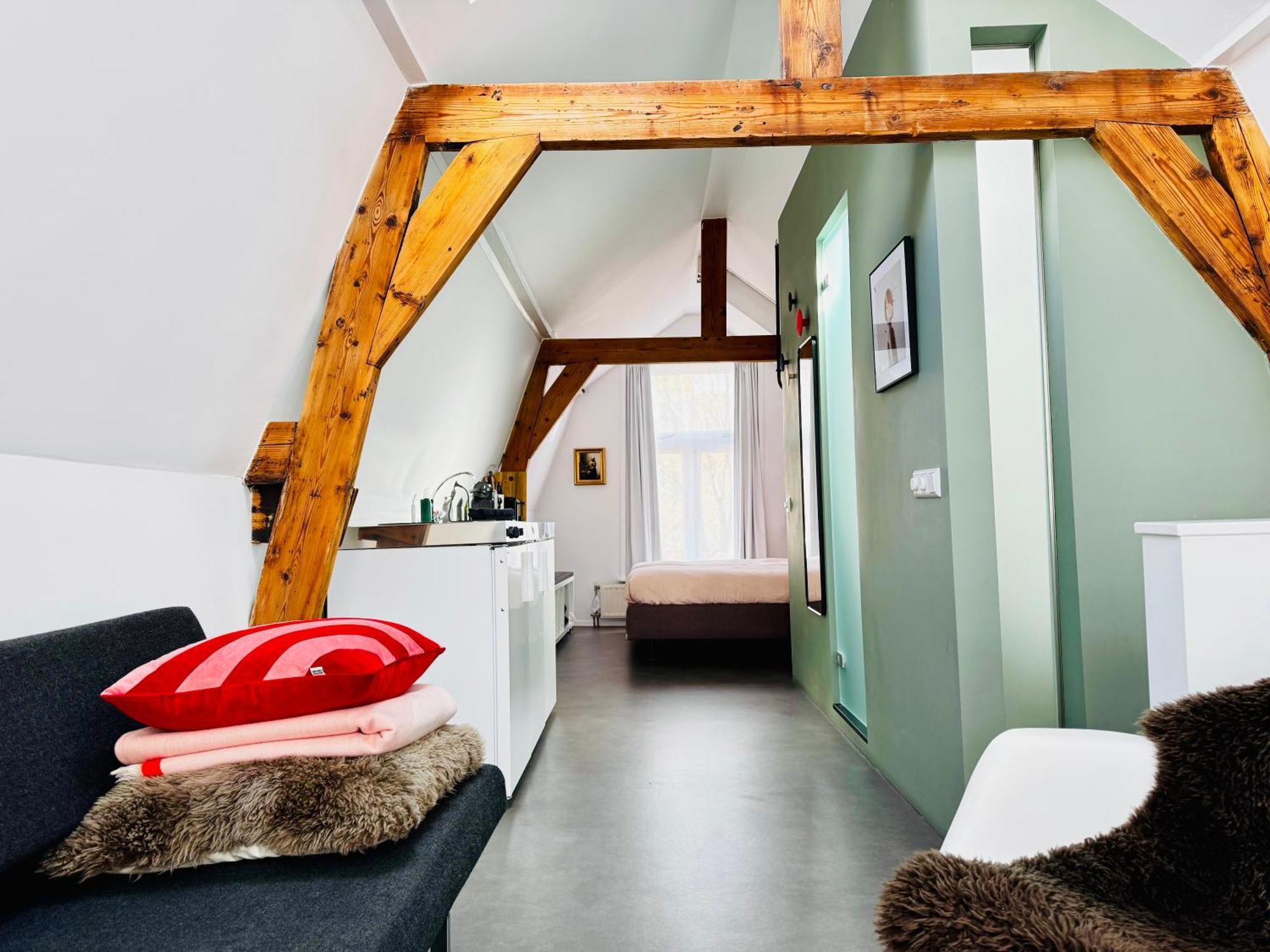 Betty Blue Bed & Breakfast Гауда Екстериор снимка